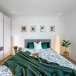 Nowoczesny Apartament W Okolicy Tauron Areny
